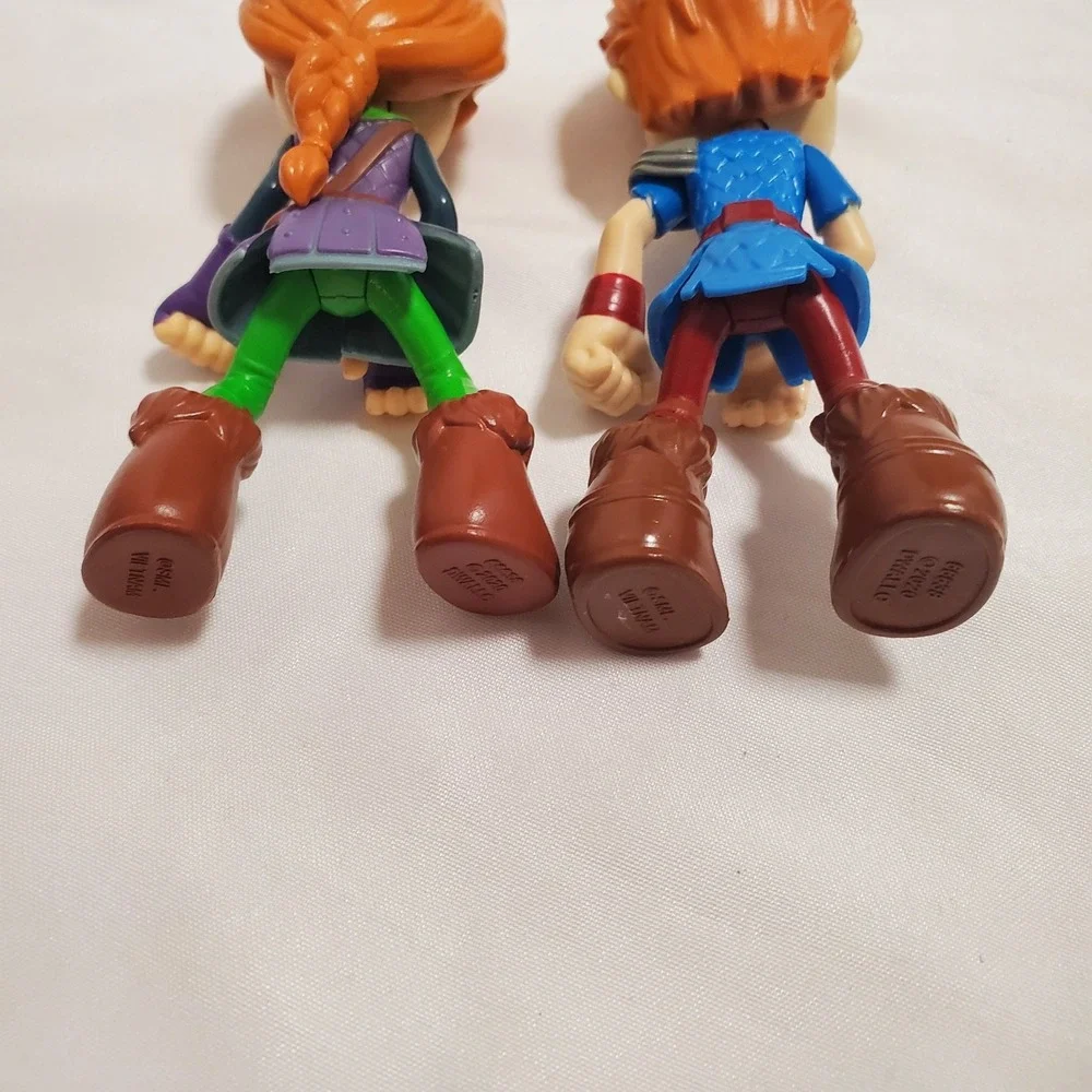 2020 Spin Master DreamWorks Dragons: Rescue Riders Leyla And Dak Action Figure